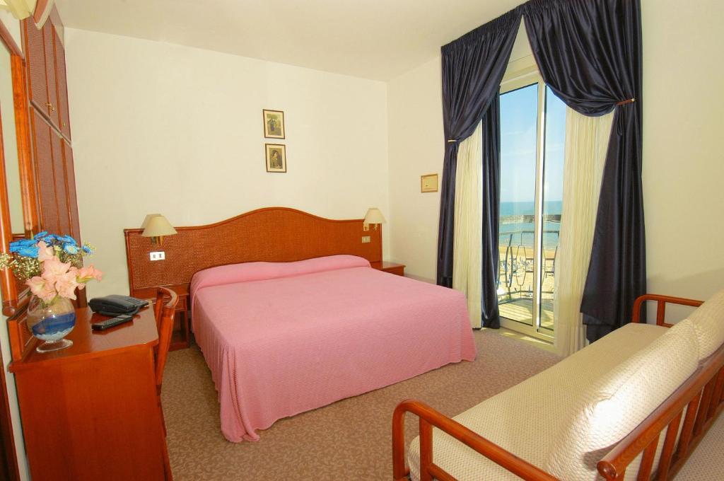 Hotel Beny ليدو دي يسولو الغرفة الصورة