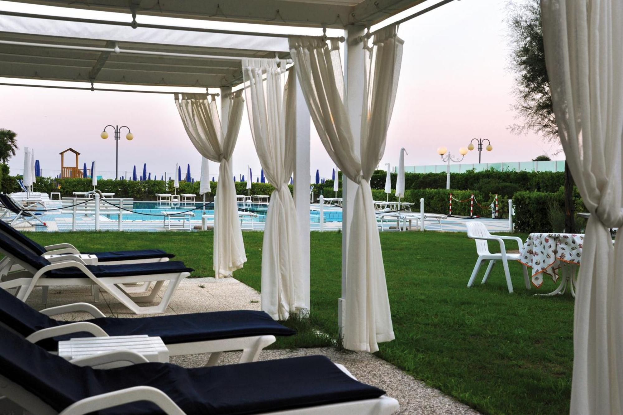 Hotel Beny ليدو دي يسولو المظهر الخارجي الصورة